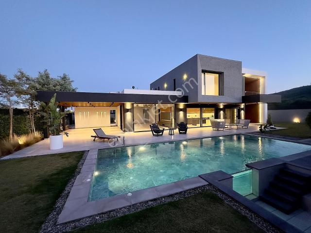 Çeşme, İzmir içerisinde satılık Villa