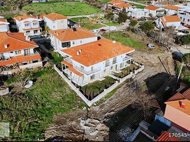 Foça, İzmir içerisinde satılık Villa