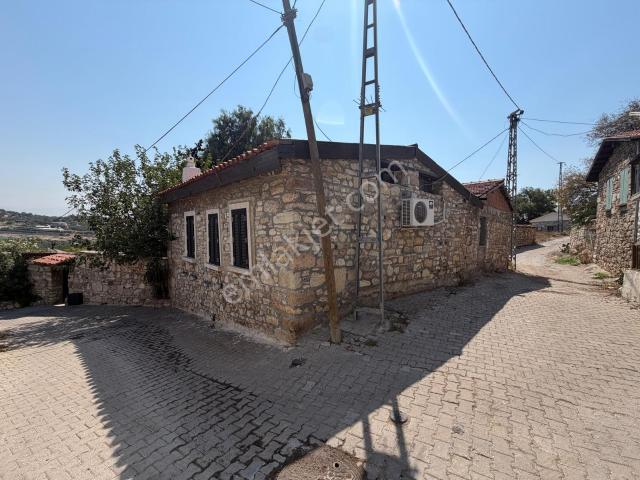 Ilıpınar Mahallesi, Foça içerisinde satılık Villa