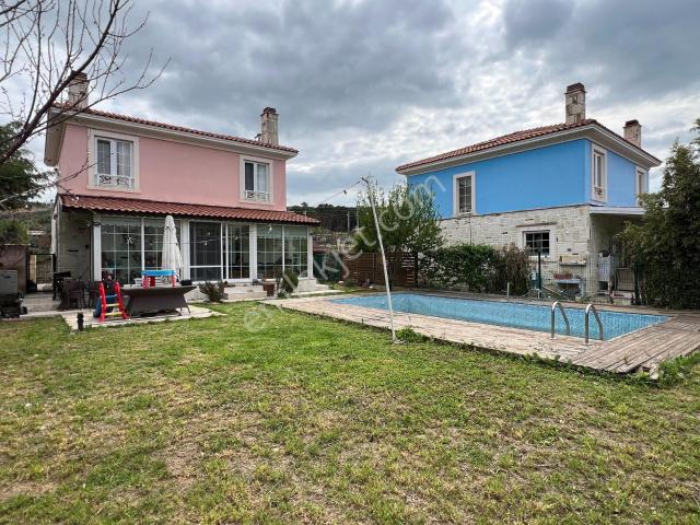Foça, İzmir içerisinde satılık Villa