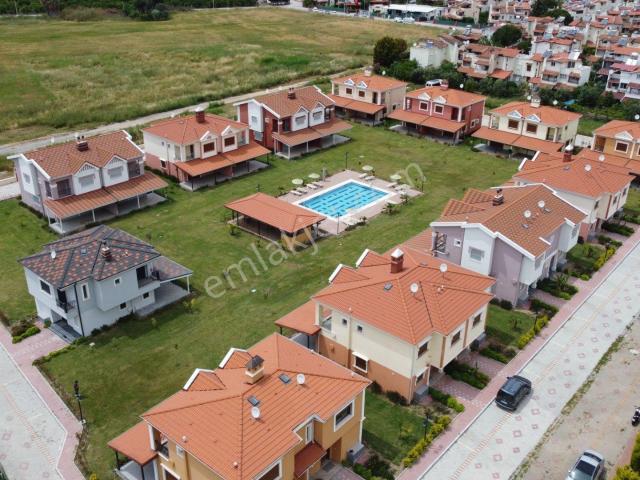 Menderes, İzmir içerisinde satılık Villa