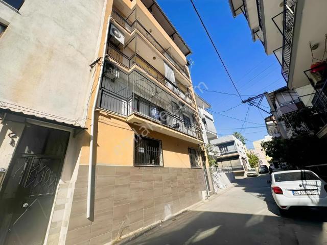 Karabağlar, İzmir içerisinde kiralık mülk