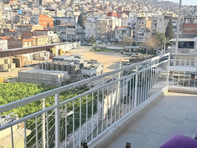 Konak, İzmir içerisinde satılık mülk