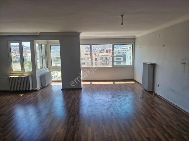 İzmir, Konak içerisinde kiralık mülk