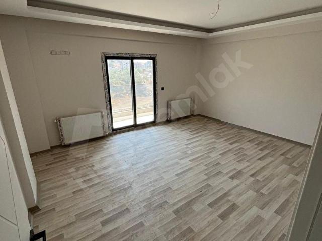 Çiğli, İzmir içerisinde satılık mülk