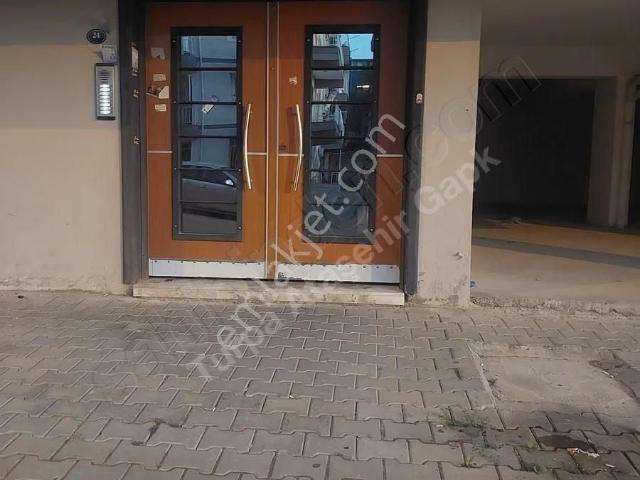 Çiğli, İzmir içerisinde satılık mülk