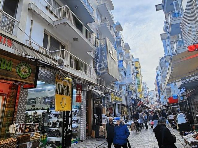 Karşiyaka, İzmir içerisinde satılık mülk