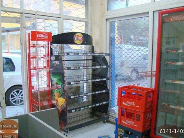 Karşiyaka, İzmir içerisinde satılık Dükkan