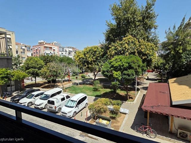Karşiyaka, İzmir içerisinde satılık mülk