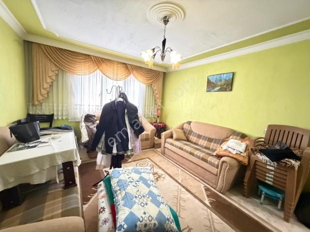 Karabağlar, İzmir içerisinde satılık mülk