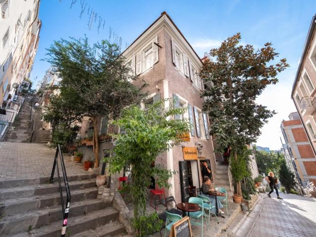 İzmir, Konak içerisinde satılık Villa
