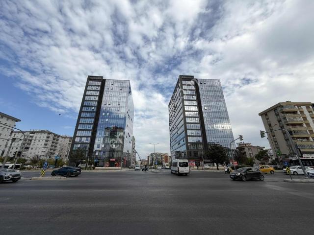 Bayrakli, İzmir içerisinde satılık mülk