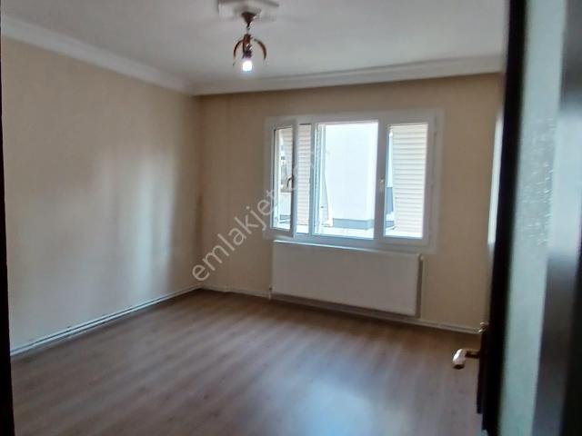 Kemalpaşa, İzmir içerisinde kiralık mülk