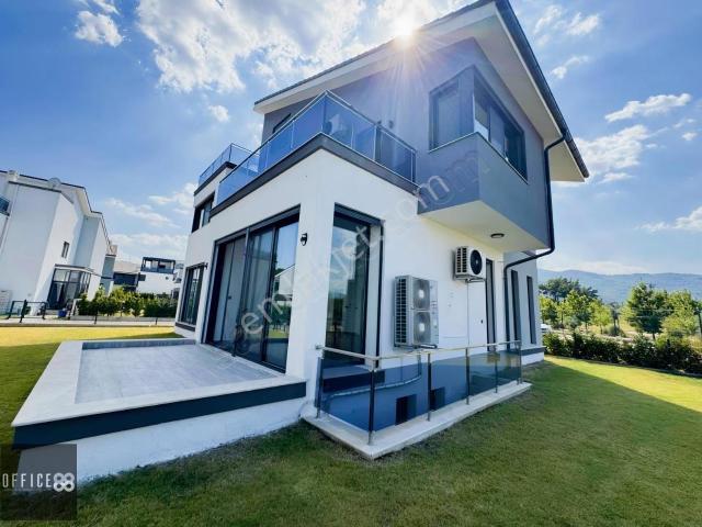 Yukarıkızılca Merkez Mahallesi, Kemalpaşa içerisinde satılık Villa