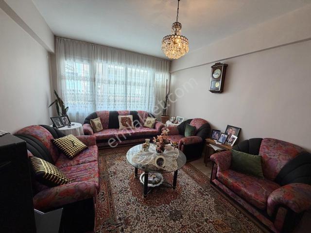 Konak, İzmir içerisinde satılık mülk