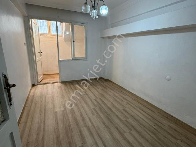 Konak, İzmir içerisinde satılık mülk