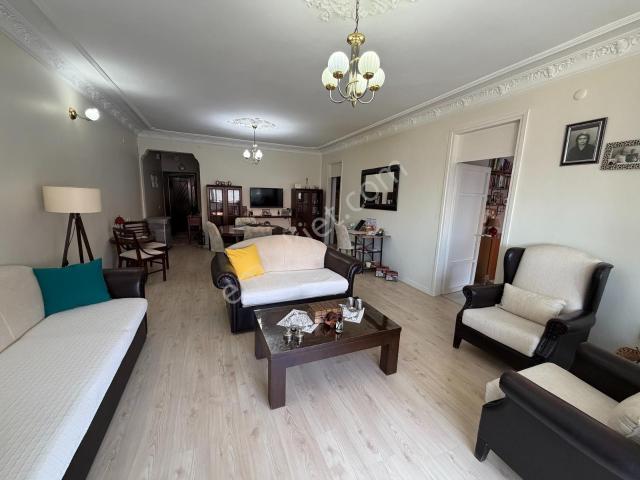 Konak, İzmir içerisinde satılık mülk