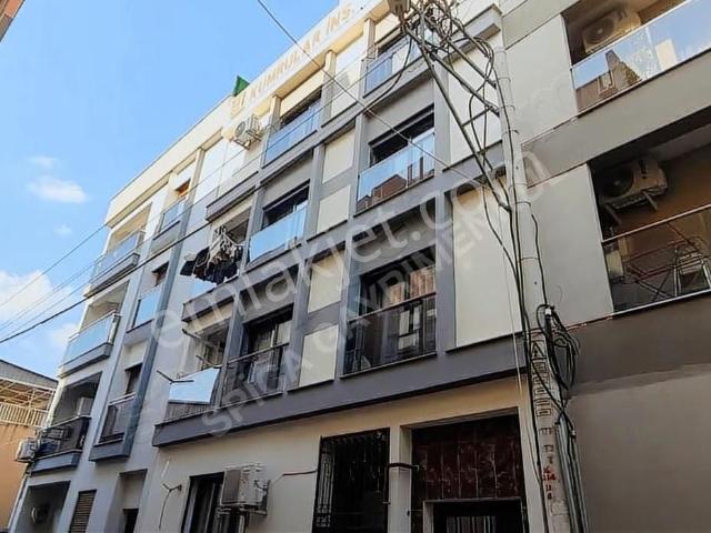 Çiğli, İzmir içerisinde satılık mülk