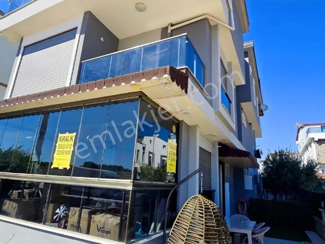 Barbaros Mahallesi, Menderes içerisinde kiralık Villa