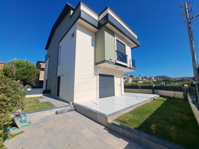Mersin Alanı Mahallesi, Seferihisar içerisinde satılık Villa