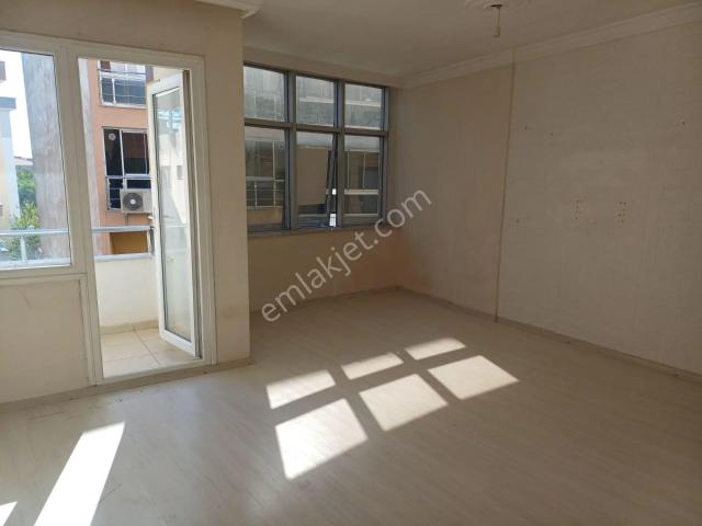 Menderes, İzmir içerisinde kiralık mülk
