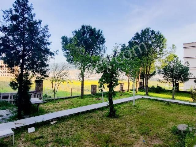 Menemen, İzmir içerisinde kiralık mülk