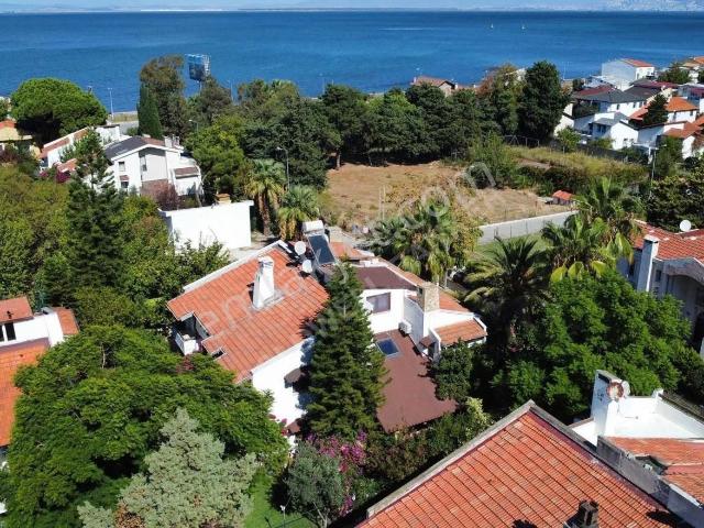 Narlidere, İzmir içerisinde satılık Villa