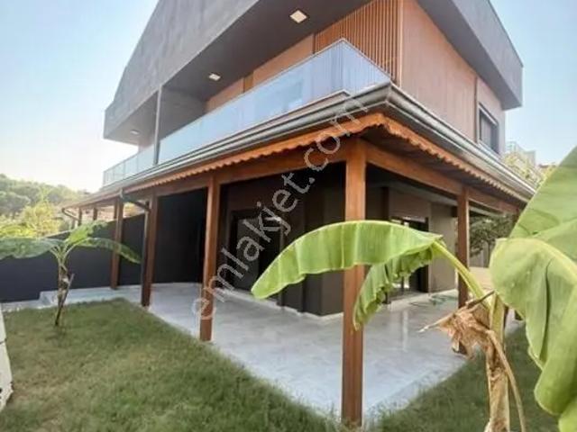 Menderes, İzmir içerisinde satılık Villa