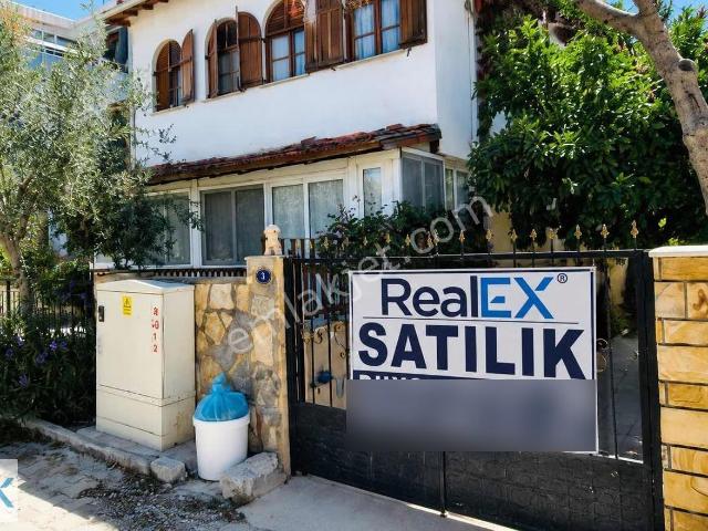 Menderes, İzmir içerisinde satılık Villa