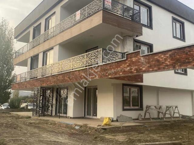 Tire, İzmir içerisinde kiralık mülk