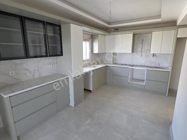 Tire, İzmir içerisinde satılık mülk