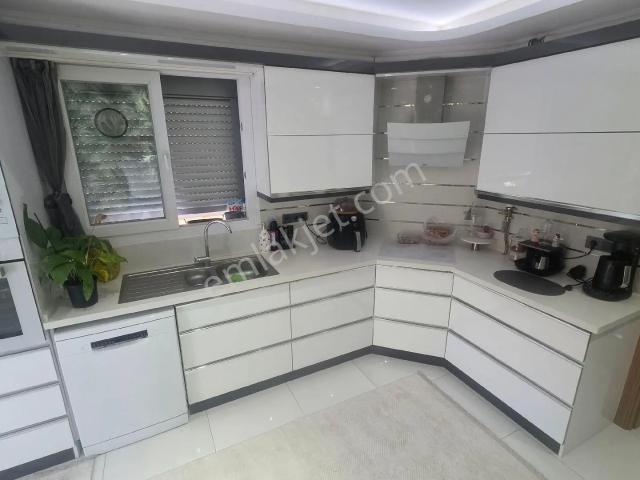 Tire, İzmir içerisinde satılık mülk