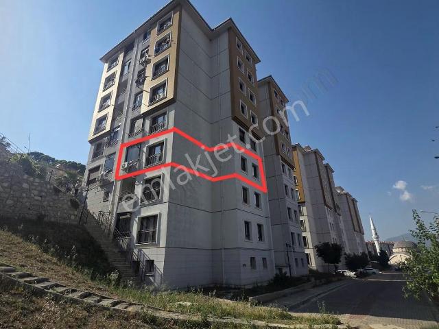 Tire, İzmir içerisinde satılık mülk