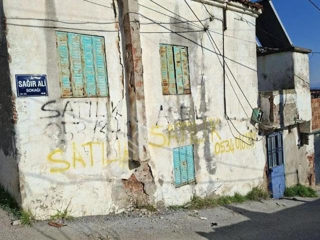 Bıyıklar Mahallesi, Bayındır içerisinde satılık Villa