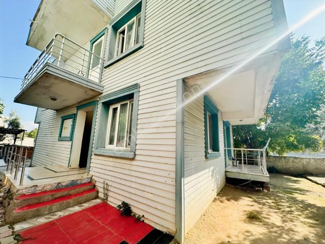 Naime Mahallesi, Torbalı içerisinde satılık Villa