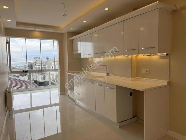 İzmir, Konak içerisinde satılık mülk
