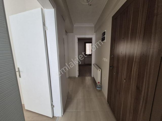 Karabağlar, İzmir içerisinde kiralık mülk
