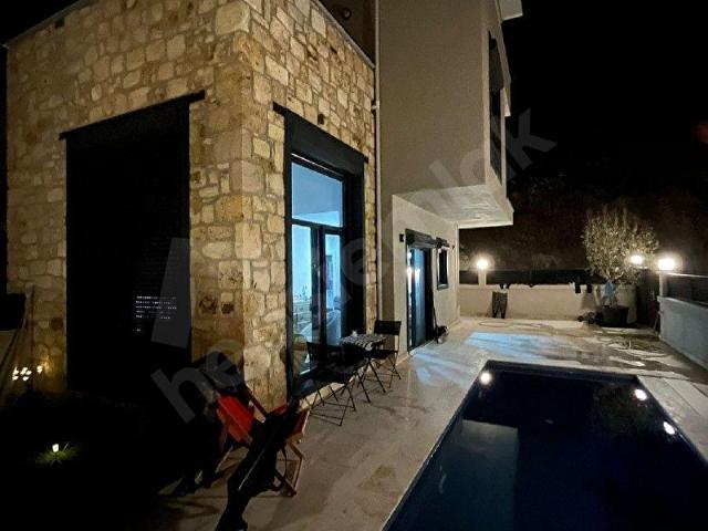 Foça, İzmir içerisinde satılık Villa