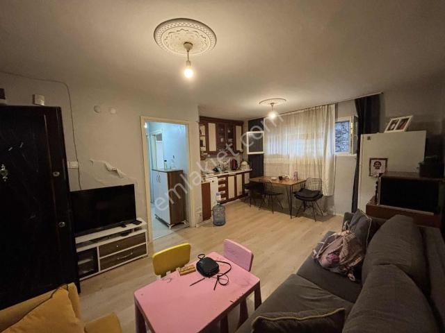 Konak, İzmir içerisinde satılık mülk
