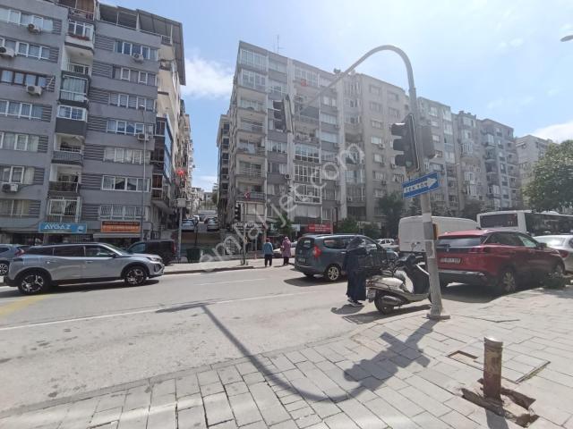 Konak, İzmir içerisinde satılık mülk