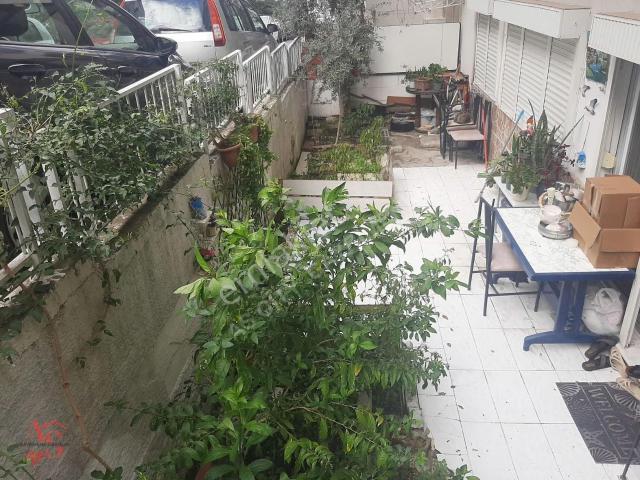Karabağlar, İzmir içerisinde satılık mülk