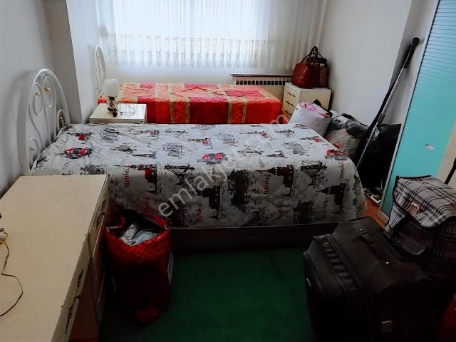 Karabağlar, İzmir içerisinde kiralık mülk