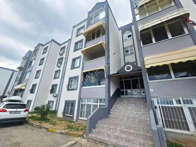 İzmit, Kocaeli içerisinde kiralık mülk