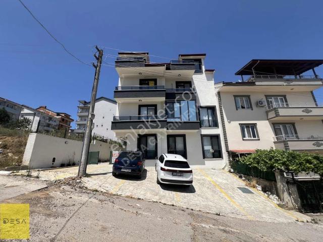 İzmit, Kocaeli içerisinde satılık mülk