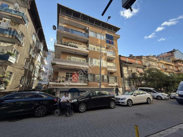 İzmit, Kocaeli içerisinde satılık mülk