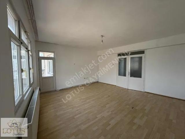 BAÇ, İzmit içerisinde kiralık mülk