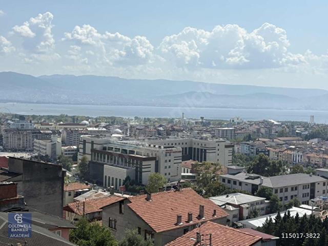 İzmit, Kocaeli içerisinde satılık mülk