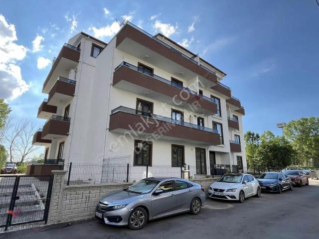 İzmit, Kocaeli içerisinde satılık mülk