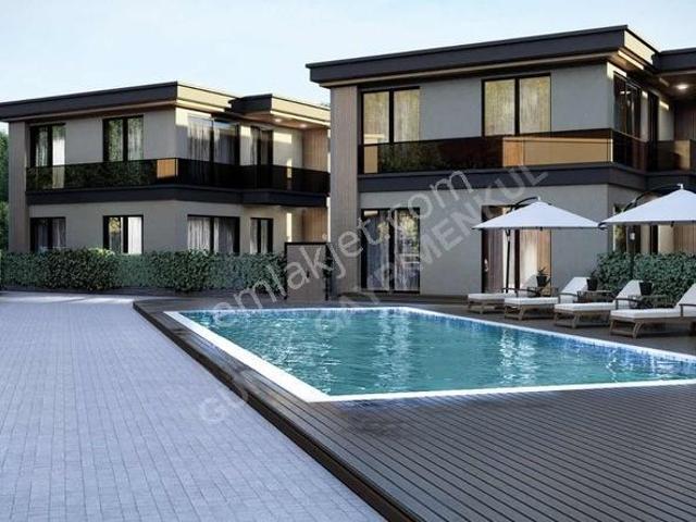 İzmit, Kocaeli içerisinde satılık Villa
