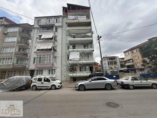 İzmit, Kocaeli içerisinde satılık mülk